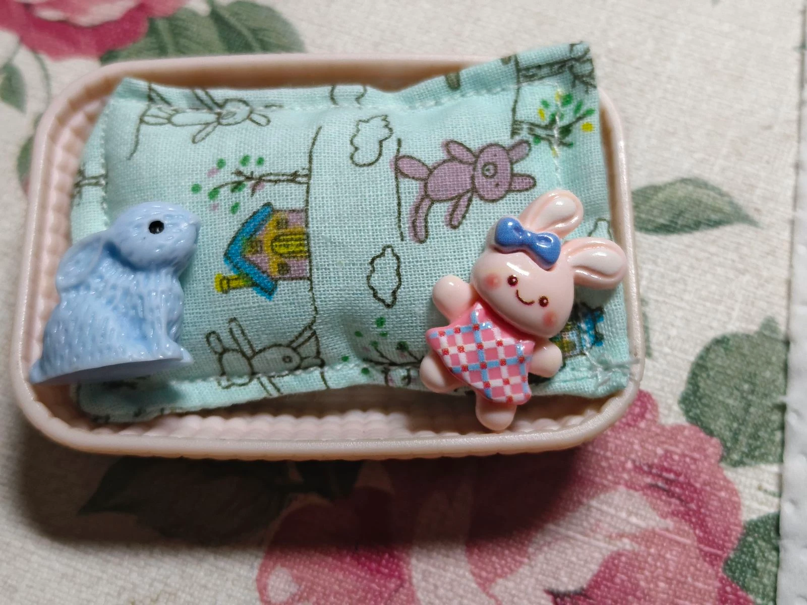 Cesta / cuna con juguetes para bebés Sylvanian 